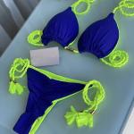 Bikinis triangle saison été verts tressés en fibre synthétique à pompons Taille L look fashion pour femme 
