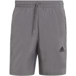 Shorts adidas Sportswear gris en polyester Taille XS look sportif pour homme 