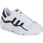 Baskets basses adidas Superstar blanches Pointure 38 look casual pour femme 