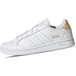 Chaussures de tennis  adidas Court blanches Pointure 39,5 look fashion pour femme 