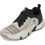 Chaussures de basketball  adidas blanches légères Pointure 46 look fashion en promo 