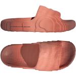 Tongs  adidas Originals rouges en caoutchouc respirantes Pointure 40,5 classiques pour homme en promo 