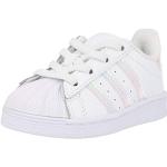 Baskets à lacets adidas Superstar blanches Pointure 26 look casual en promo 