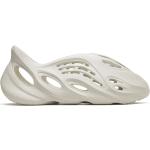 Baskets adidas Yeezy Foam Runner blanches en caoutchouc sans lacets pour femme 