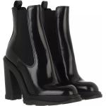 Boots Chelsea de créateur Alexander McQueen noires imperméables à élastiques pour femme en promo 