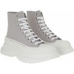 Alexander McQueen Bottes & Bottines, Tread Slick Sneaker Boots en gray - pour dames