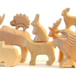 Figurines en bois à motif animaux 