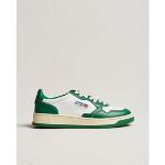 Autry Medalist Low Bicolor Leather Sneaker White/Green