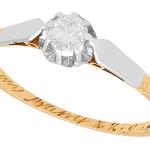 Bagues dorées en or jaune de fiançailles solitaire 18 carats en diamant 