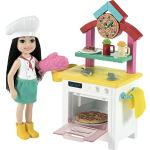 Barbie Famille Chelsea Métiers Coffret Pizzeria, Mini-poupée Brune et Accessoires, Jouet pour Enfant, GTN63