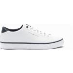Baskets basses Tommy Hilfiger TH blanches en cuir Pointure 42 look casual pour homme 