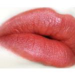 Baumes à lèvres rouges finis brillant vegan cruelty free à huile de ricin 