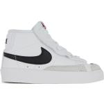 Baskets  Nike Blazer Mid '77 blanches Pointure 21 classiques 