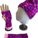 Bonnets en mailles rose bonbon à rayures en laine enfant vegan look fashion 