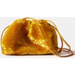 Pochettes de créateur BOTTEGA VENETA dorées en cuir à sequins en cuir pour femme 