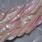 Bracelets de perles rose pastel à strass baroques & rococo 