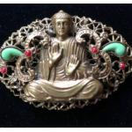 Broches dorées en métal à motif Bouddha look vintage pour femme 