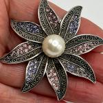 Broches fleur blancs cassés en cristal à perles à motif fleurs pour femme 