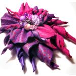 Broches fleur pour la Saint-Valentin rose fushia en cuir personnalisés pour femme 
