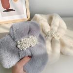 Écharpes unies d'hiver blanches en fausse fourrure à perles à motif lapins Tailles uniques look fashion pour femme 