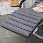 Chaises longues design Outsunny gris foncé en métal pliables 