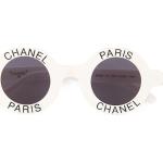 CHANEL Pre-Owned lunettes de soleil rondes à logo imprimé (années 1990) - Blanc