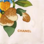 Écharpes en soie de créateur Chanel multicolores à rayures seconde main Tailles uniques look vintage 