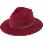 Chapeaux de créateur Gucci rouges en cuir de veau à motif lapins 