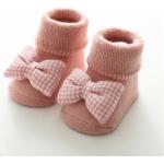Chaussettes antidérapantes roses Taille 6 mois pour bébé de la boutique en ligne Etsy.com 