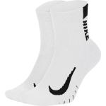 Nike Lot de 8 paires de chaussettes longues pour homme et femme - Blanc ou  noir ou blanc gris noir - Couleur : blanc - Taille : 42-46, L : :  Mode