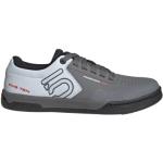 Chaussures de vélo adidas Five Ten grises en caoutchouc à lacets pour homme 