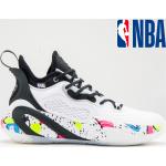 Chaussures de basketball  blanches en caoutchouc NBA Pointure 41 look fashion pour femme 