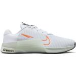 Chaussures de sport Nike Metcon blanches 