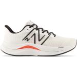 Chaussures de running New Balance FuelCell Propel blanches 