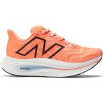Chaussures de running New Balance FuelCell rouges pour femme 