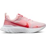 Chaussures de running Nike roses pour femme en promo 