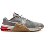 Chaussures de salle Nike Metcon 8 grises en fil filet légères à scratchs pour homme en promo 