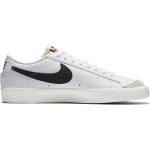 Chaussures Nike Blazer Low blanches Pointure 42 en promo 