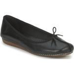 Chaussures casual Clarks Freckle noires en cuir Pointure 41 avec un talon jusqu'à 3cm look casual pour femme en promo 