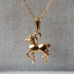 Pendentifs en or argentés en or à motif chevaux 18 carats 