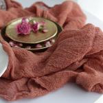 Chemins de table roses en coton bio romantiques 
