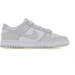 Baskets  Nike Dunk Low blanches Pointure 40 look fashion pour femme 