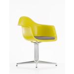 Eames Plastic Arm Chair DAL avec coussin d'assise Vitra - 44036100