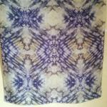 Écharpes en soie bleu marine à motif tie-dye Taille L look gothique 