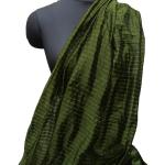 Écharpes en soie vert olive à rayures à pompons look casual pour femme 