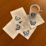 Serviettes de table blancs cassés en lin à motif papillons en lot de 6 