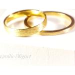 Alliances de mariage dorées en métal finition brossée éco-responsable fait main 