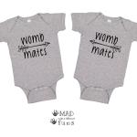 Combinaisons blanches pour bébé de la boutique en ligne Etsy.com 