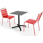 Chaises design rouges en aluminium 