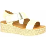 Sandales dorées en cuir en cuir Pointure 41 avec un talon entre 5 et 7cm pour femme 